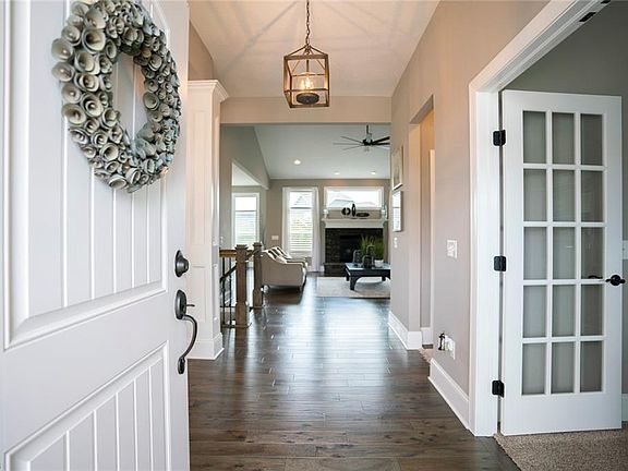 3rd image of 2878 Wind Field Dr