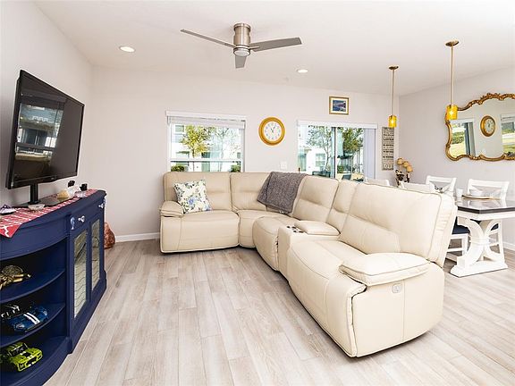 3rd image of 152 CAPE HONEYSUCKLE PLACE