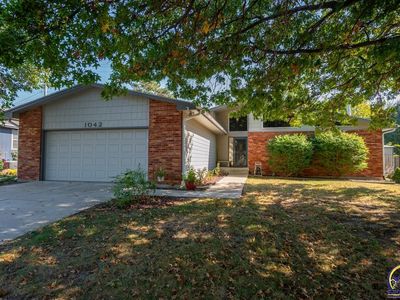 1042 SW Amhurst Ct, Topeka, KS, 66604