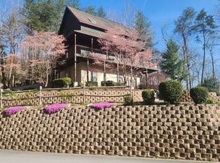 3416 Brook Stone Way, Pigeon Forge, TN 37863