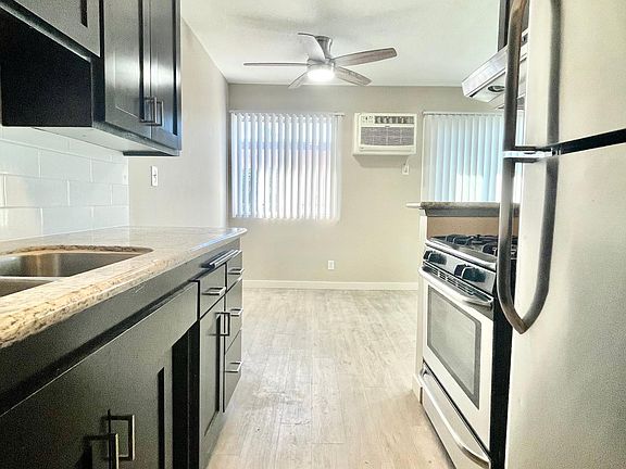 3rd image of 1307 S Ogden Dr APT 5