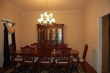 4th image of 400 Taylor Oaks Dr