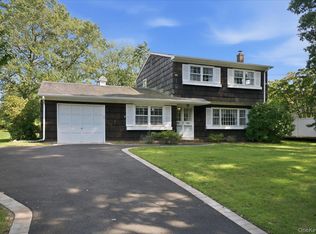 9 Mill Pond Lane, East Moriches, NY 11940