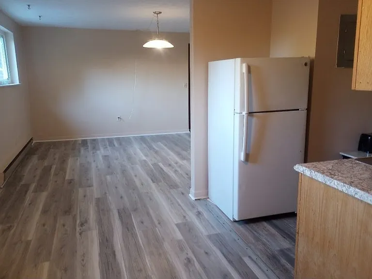 6064 Donna Jay Dr #9 — Photo 3