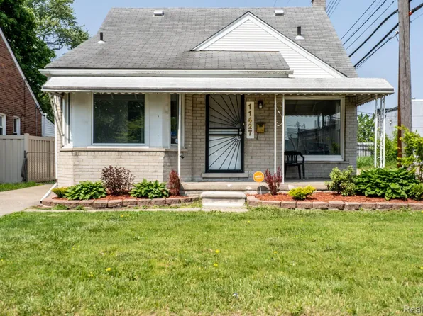11427 Hazelton, Redford, MI 48239