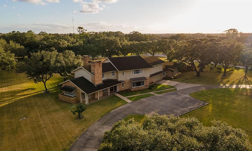 700 5th St, Bay City, TX 77414 MLS 45181236 Zillow