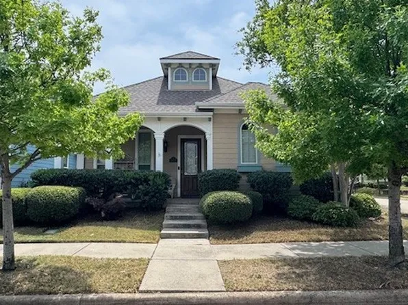 1900 Plantation Pkwy, Aubrey, TX 76227