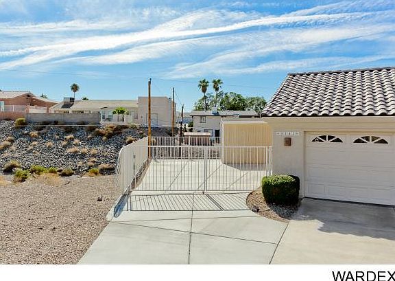 2nd image of 3782 Bluegrass Pl