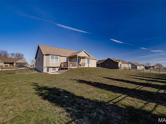 2nd image of 456 N Haven Ct