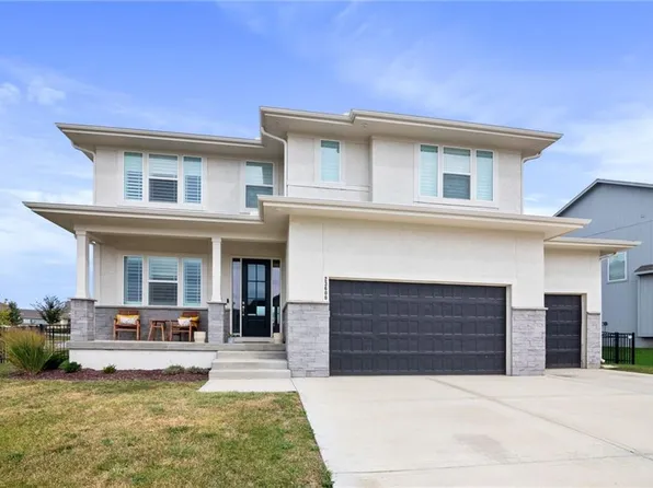 23600 W 90th St, Lenexa, KS 66227