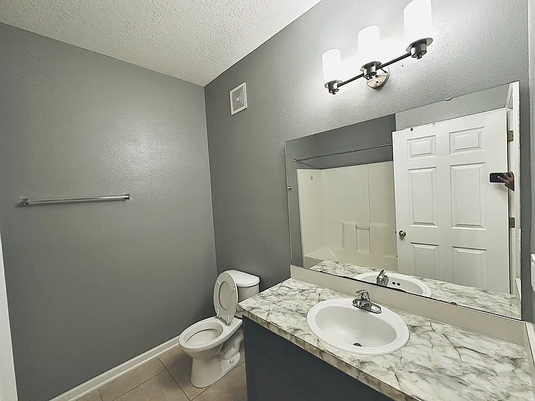 8235 Lobster Bay Ct — Photo 9