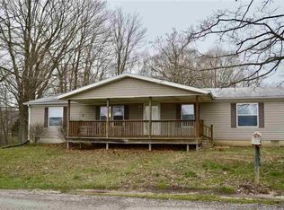 447 Deer Run, Orleans, IN 47452