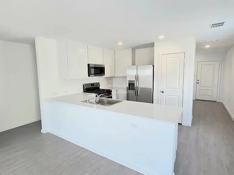 3149 Campeiro Ave — Photo 2