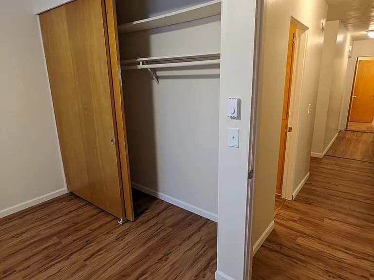 Park Village Apartments — Photo 123