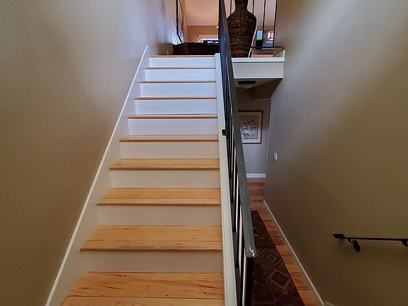 3rd image of 45 Appaloosa Ct