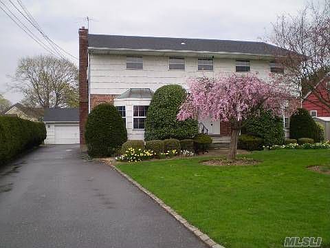 1st image of 329 Massapequa Ave