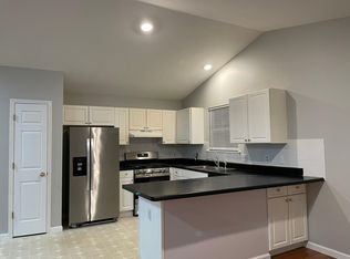 7702 Lovella Ave, Saint Louis, MO 63117