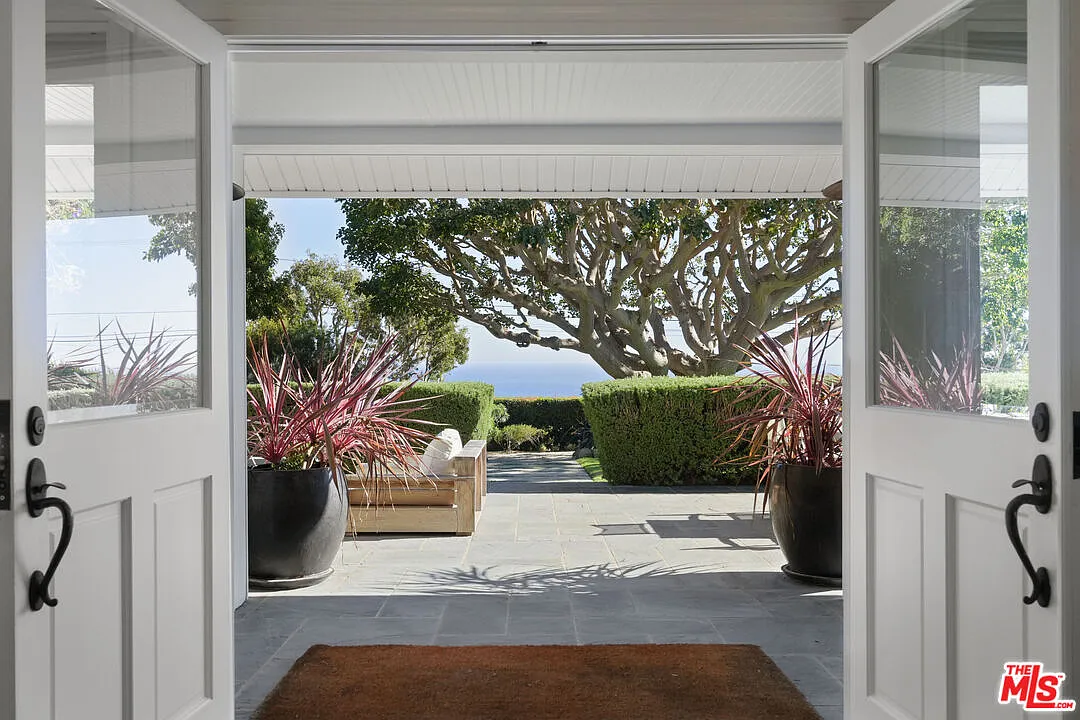 4 bed, 4.5 bath, 3075 sqft, $45,000 — Photo 1