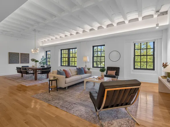 312 N Buchanan Blvd APT 401, Durham, NC 27701