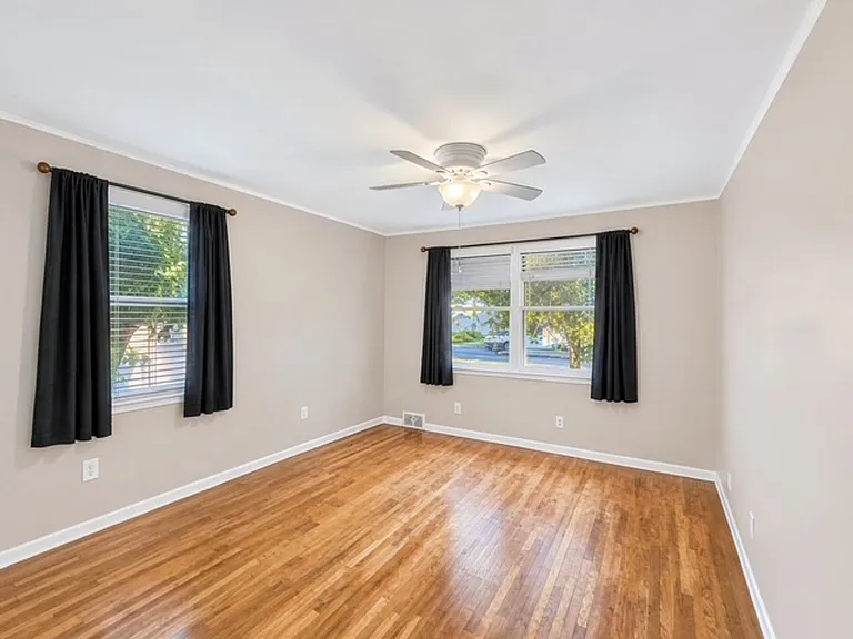 3703 Mount Vernon Ave — Photo 14
