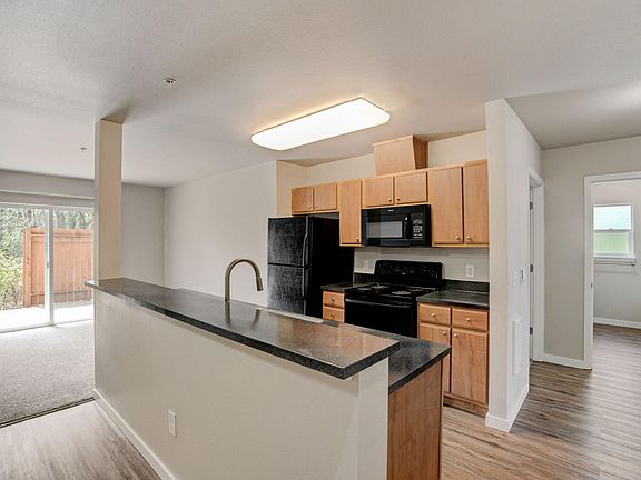 Upgraded 3 Bed, 2 Bath