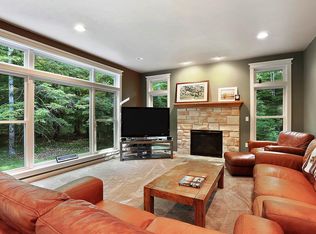 10300 Trails End Rd, Sister Bay, WI 54234