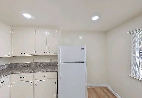 Fridge incl, Kitchen