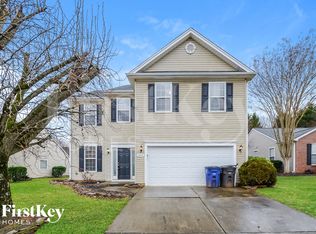 6052 Glen Way Dr, Winston Salem, NC 27107