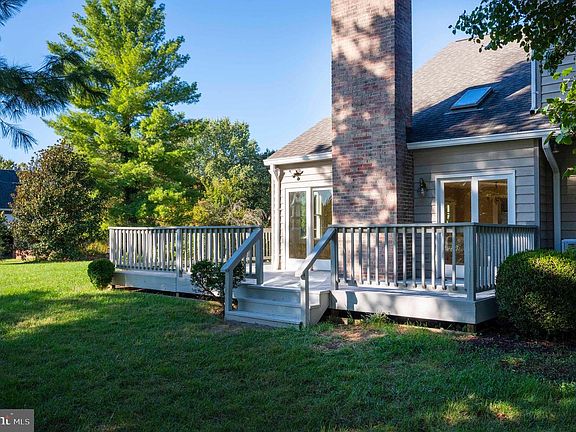 3rd image of 200 Meadow Ridge Dr