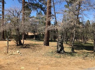 826 Riverside Ave, Sugarloaf, CA 92386