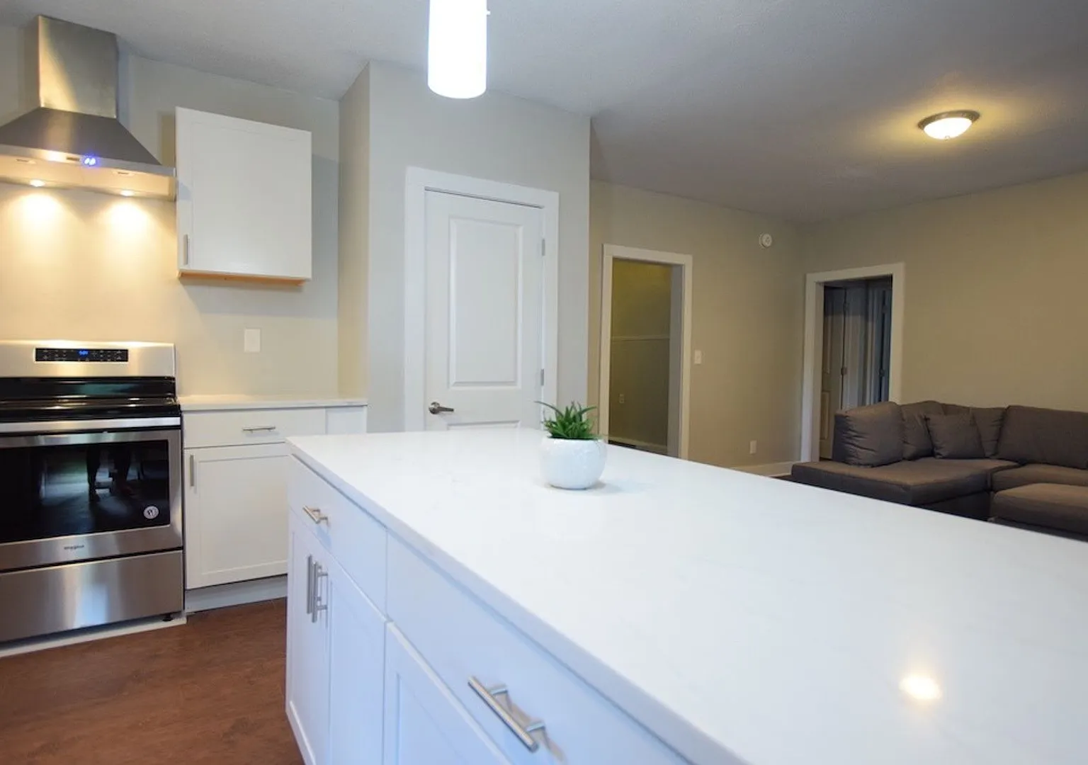 1002 N Aurora Street — Photo 3