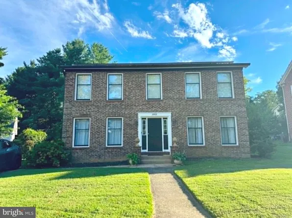 10931 Park Rd, Fairfax, VA 22030