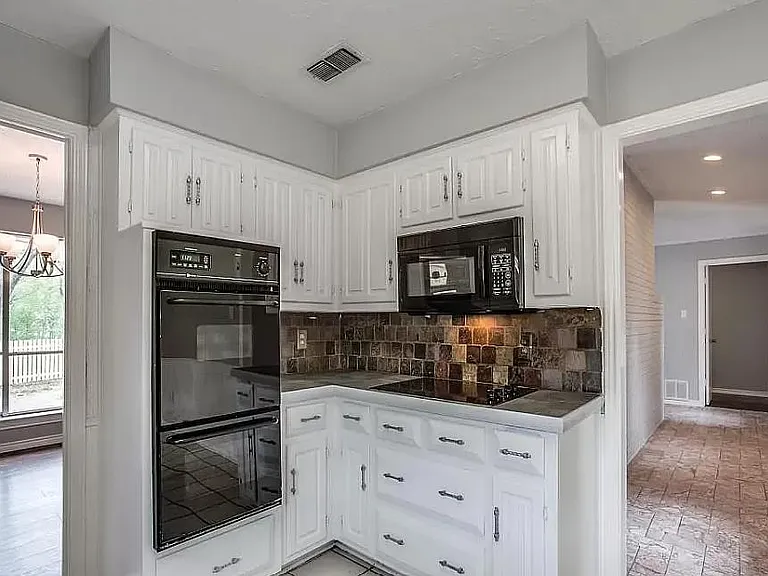 726 Cottonwood Cir — Photo 19