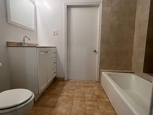 Rented by Compass | media 10