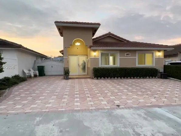 8807 NW 109th Ter, Hialeah Gardens, FL 33018