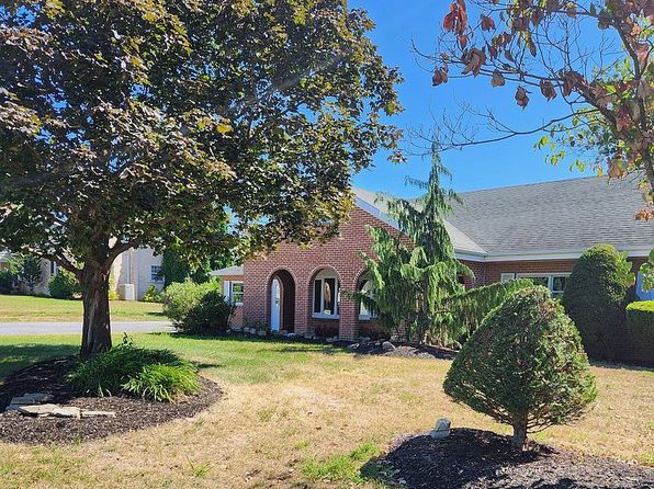 205 N Middlesex Rd