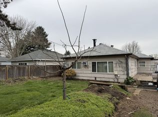 7451 SE Johnson St, Hillsboro, OR 97123