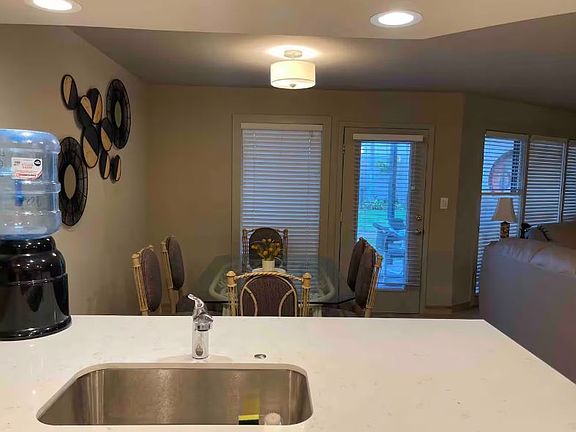 3rd image of 1912 Gulf Blvd #108