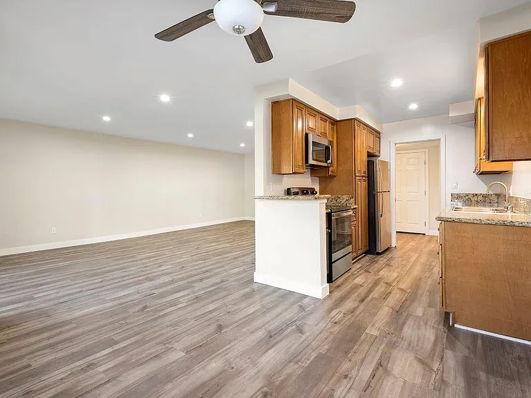 White Oak Terrace Apartments — Photo 45