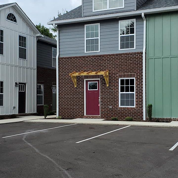 1st image of 417 Bockman Way W #119