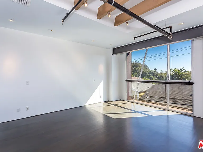 1212 Abbot Kinney Blvd #1 — Photo 6