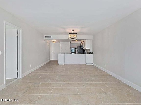 5th image of 707 S 1st St #502