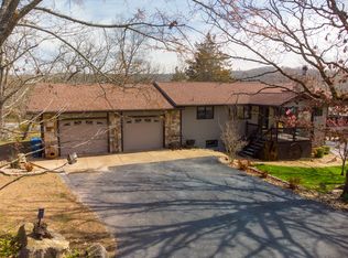 27 Oak Shadow Dr, Kimberling City, MO 65686