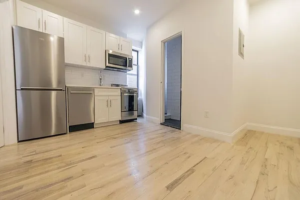 Rented by Triplemint | media 29