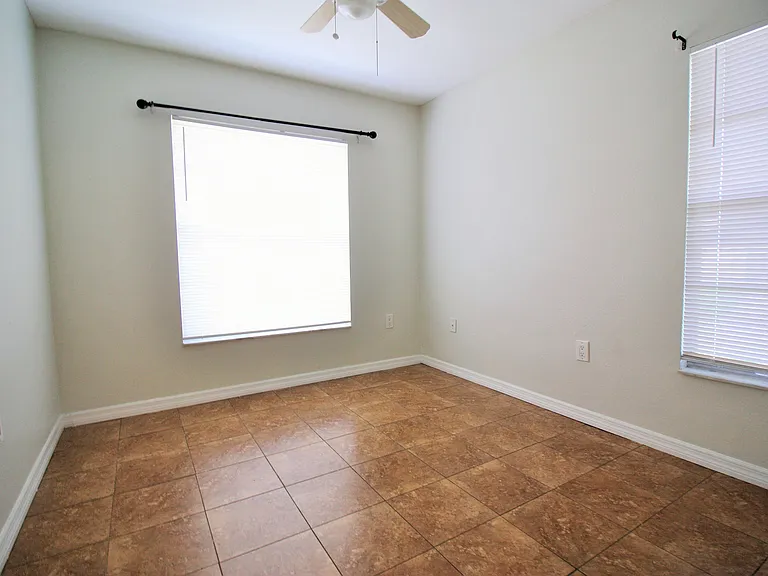 3050 Autumn Ct — Photo 11