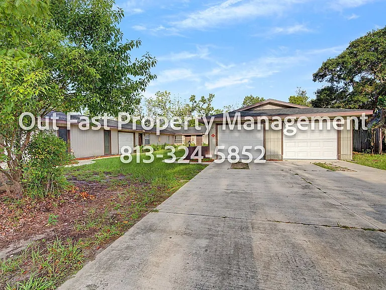 1275 Sylvia Ave — Photo 2