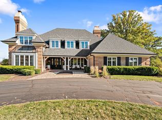 18 Highgate Crse, St Charles, IL 60174