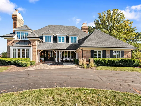 18 Highgate Crse, St Charles, IL 60174
