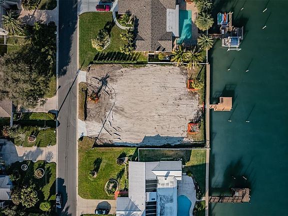 2nd image of 219 Driftwood Ln