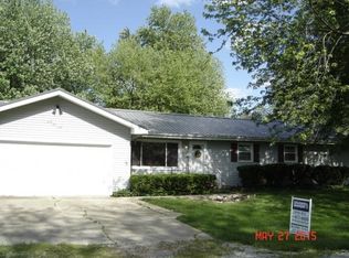 4160 Dean Dr, Decatur, IL 62526